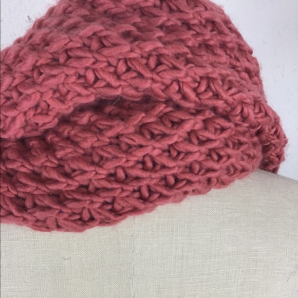 Old navy chunky forever bucket scarf - Picture 2 of 4